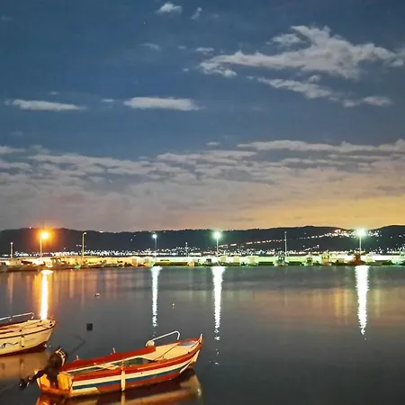 ホテル Evia Mare アマリントス